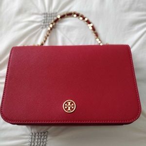 Beautiful red tory burch handbag, perfect for any occasion